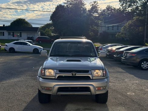 Used 2001 Toyota 4Runner SR5 AWD/4WD image 6