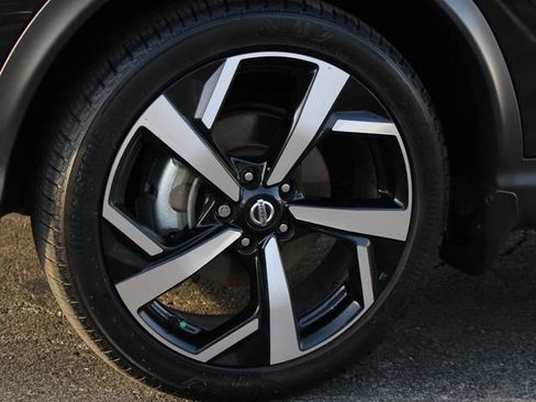 Certified 2022 Nissan Rogue Sport SL AWD/4WD image 14