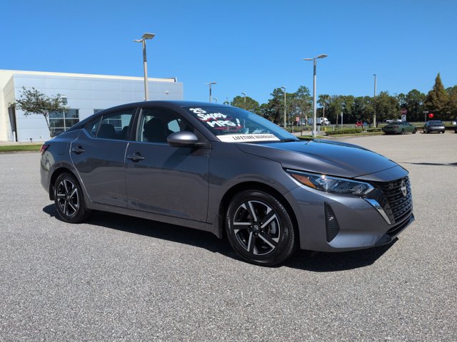 Used 2025 Nissan Sentra SV FWD image 3