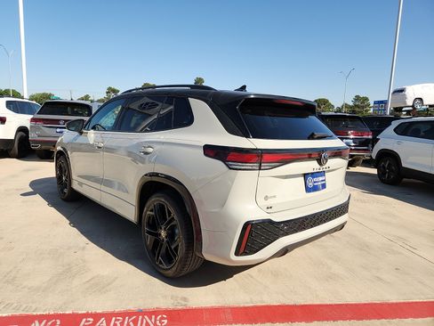 New 2026 Volkswagen Tiguan SE R-Line FWD image 5