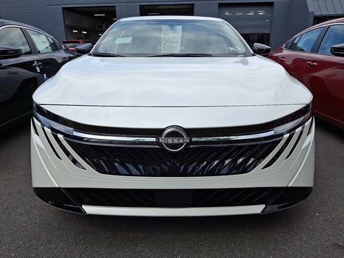 New 2026 Nissan Sentra SL w/ Floor Mat Package FWD image 2