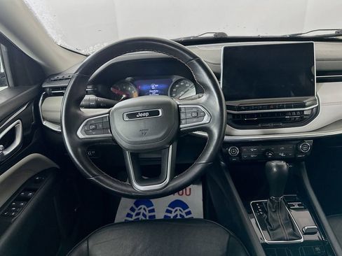 Certified 2022 Jeep Compass Limited w/ Sun and Sound Group image 34