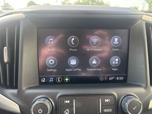 Used 2022 GMC Terrain SLT image 18