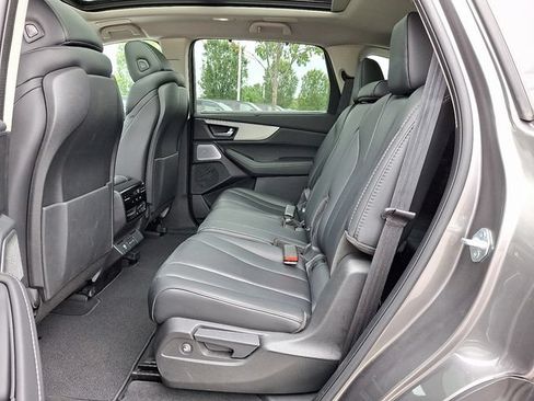 Used 2025 Acura MDX SH-AWD w/ Technology Package image 9