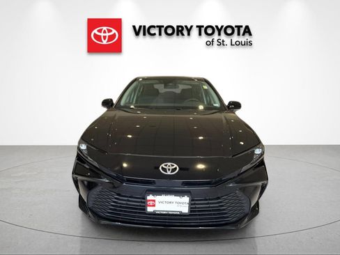 Used 2026 Toyota Camry LE FWD image 8