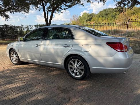 Used 2007 Toyota Avalon Limited FWD image 7