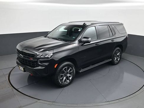 Used 2023 Chevrolet Tahoe Z71 w/ Luxury Package AWD/4WD image 14