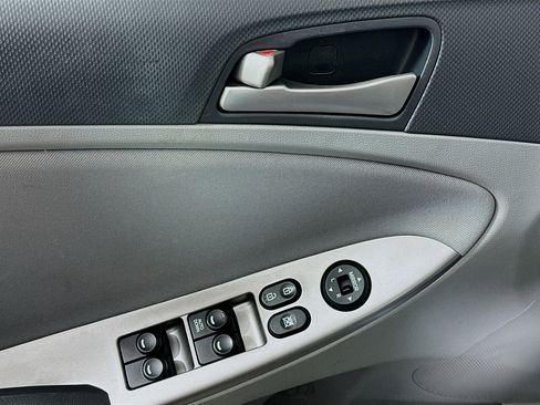 Used 2017 Hyundai Accent SE image 15