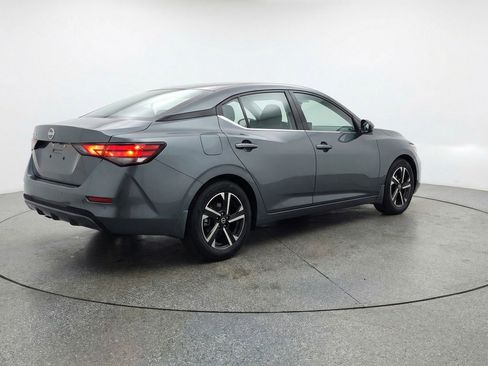 Used 2025 Nissan Sentra SV FWD image 9