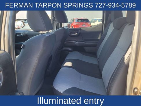 Used 2020 Toyota Tacoma TRD Sport image 13