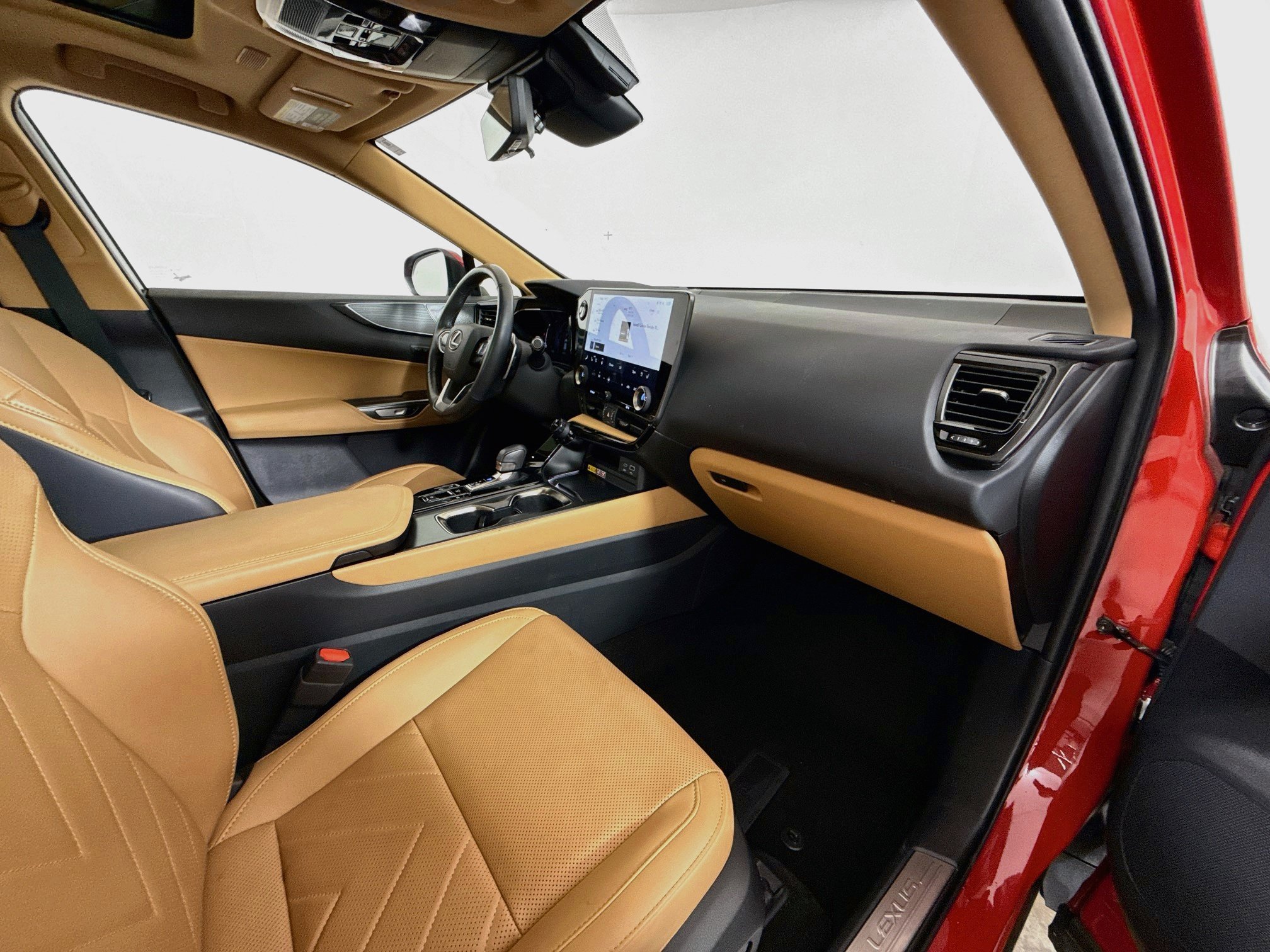Used 2025 Lexus NX 350h AWD w/ Cold Area Package image 28