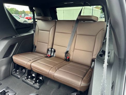 Used 2022 Chevrolet Tahoe High Country w/ LPO, Illumination Package AWD/4WD image 28