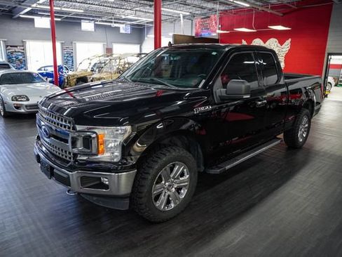 Used 2018 Ford F150 XLT w/ Equipment Group 302A Luxury AWD/4WD image 2