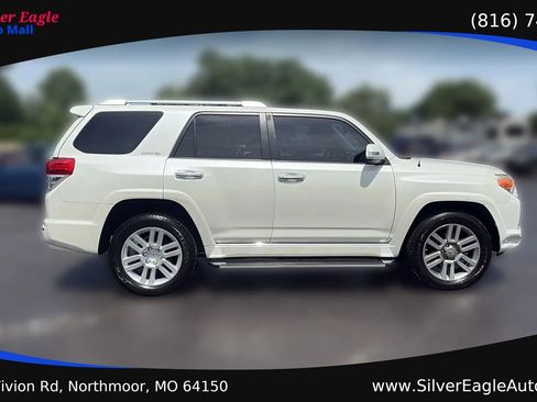 Used 2011 Toyota 4Runner Limited w/ Convenience Pkg AWD/4WD image 6