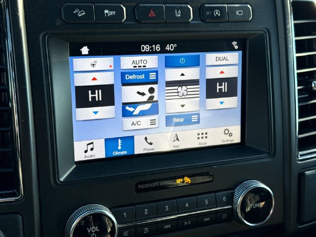 Used 2019 Ford Expedition Limited w/ Equipment Group 302A AWD/4WD image 33