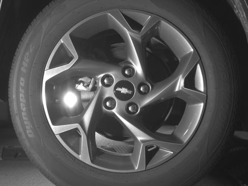 Used 2025 Chevrolet Trax LT FWD image 15
