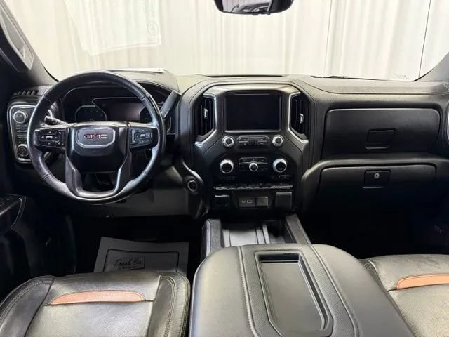 Used 2020 GMC Sierra 1500 AT4 w/ Technology Package AWD/4WD image 4
