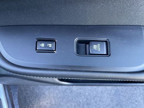 Used 2015 Subaru Outback 2.5i Premium image 11