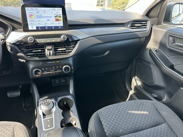 Certified 2023 Ford Escape Active AWD/4WD image 15