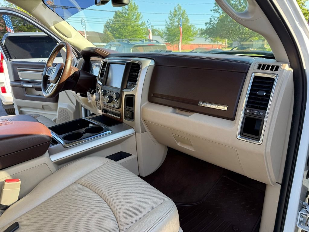 Used 2015 RAM 1500 Laramie AWD/4WD image 33