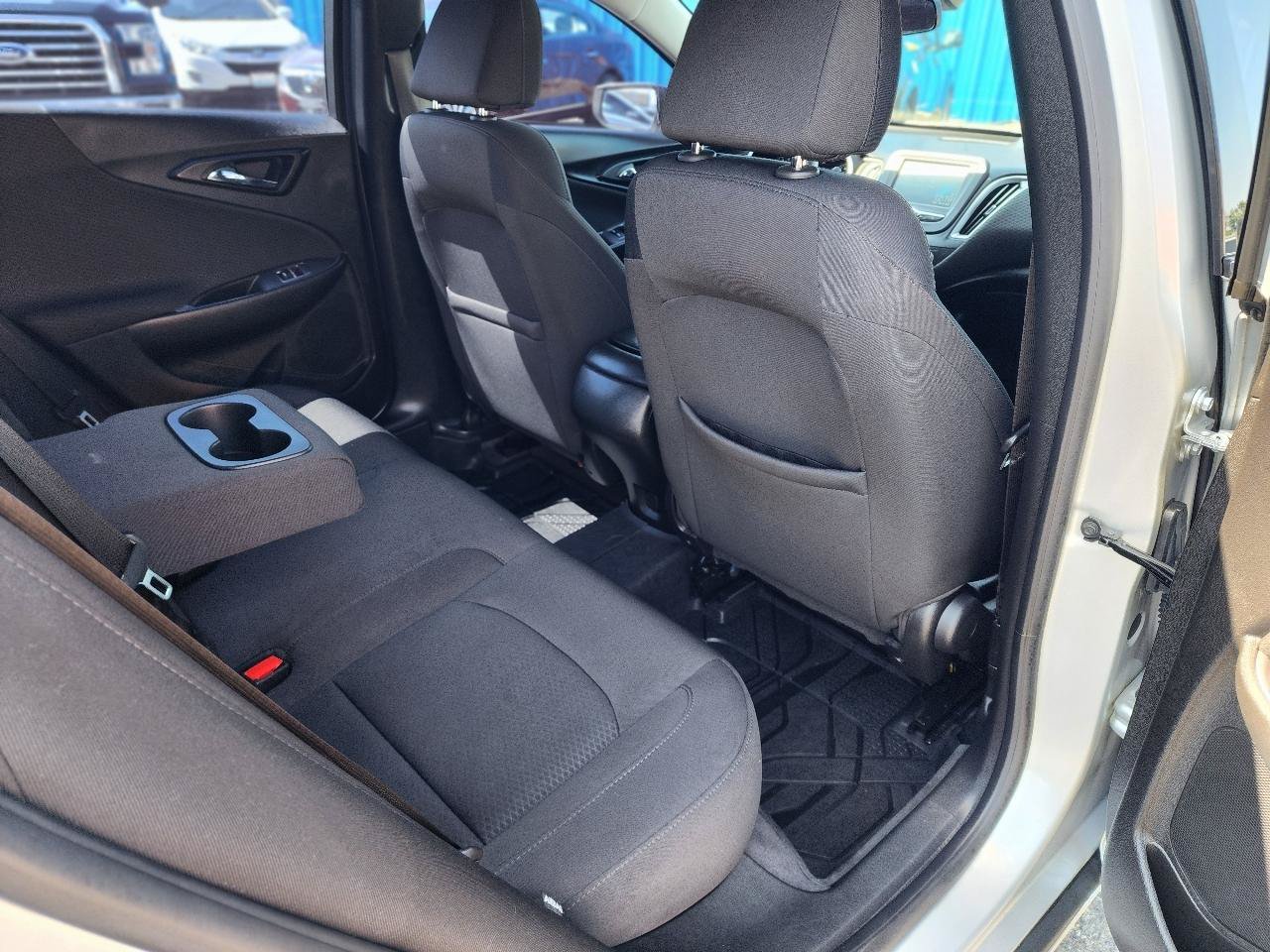 Used 2018 Chevrolet Malibu LS FWD image 23