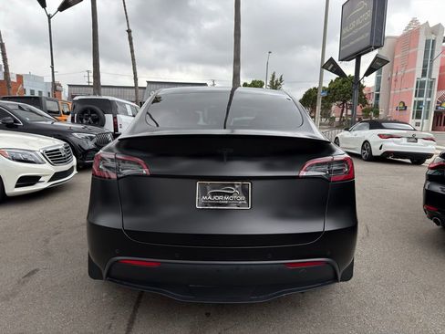 Used 2021 Tesla Model Y Performance image 5