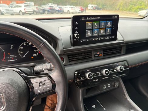 Used 2023 Honda Pilot TrailSport image 20