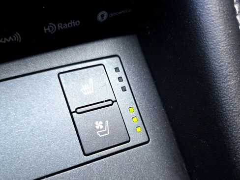 Used 2017 Lexus RC 200t F Sport image 36