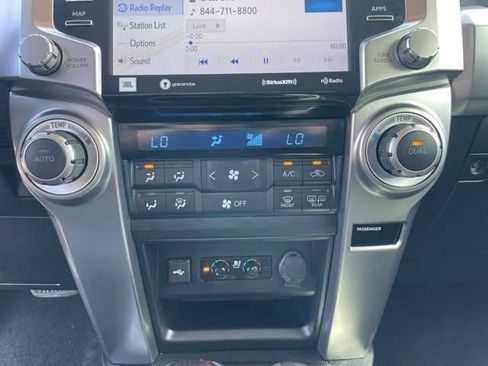 Used 2022 Toyota 4Runner Limited AWD/4WD image 22