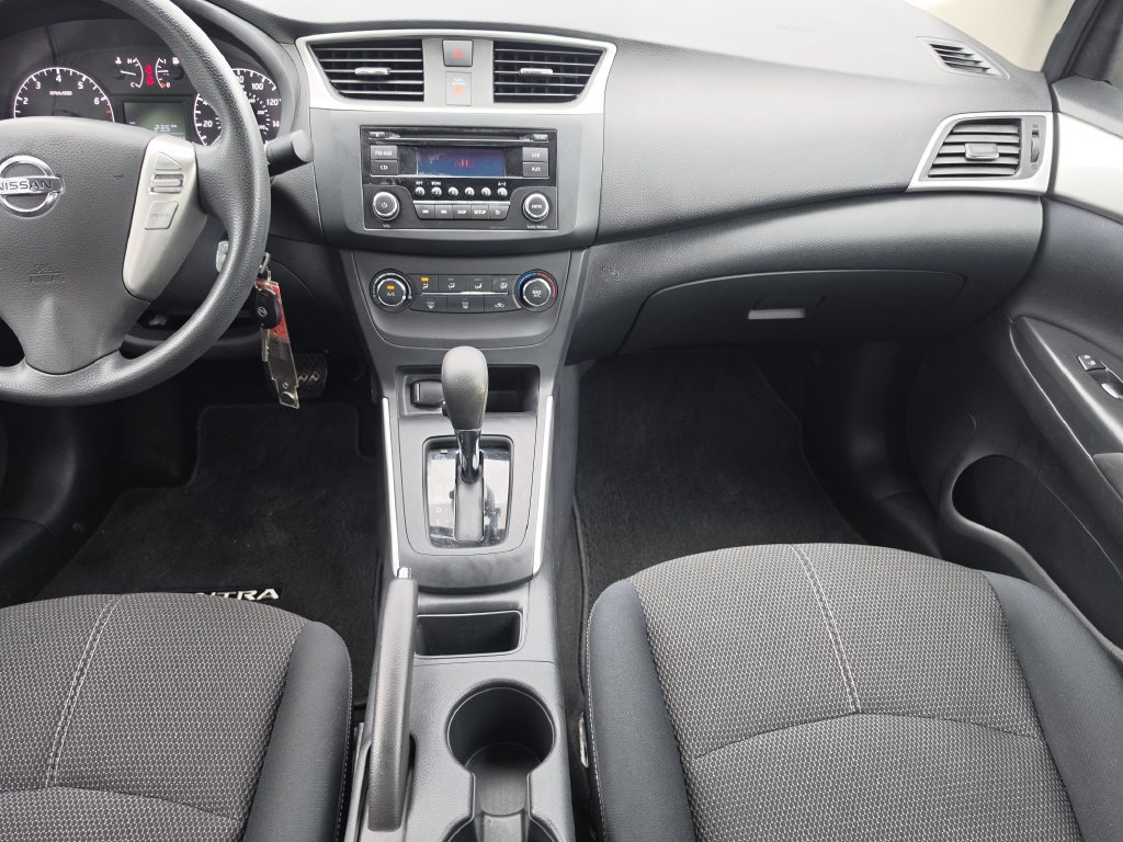 Used 2017 Nissan Sentra S FWD image 13