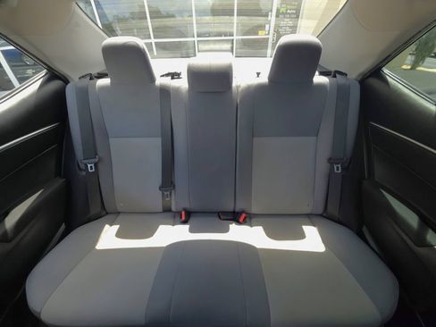 Used 2016 Toyota Corolla L FWD image 19
