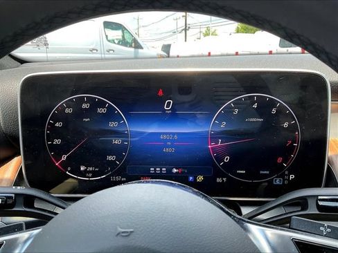 Used 2026 Mercedes-Benz GLC 300 4MATIC image 15