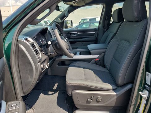 New 2026 RAM 1500 4x4 Crew Cab image 11