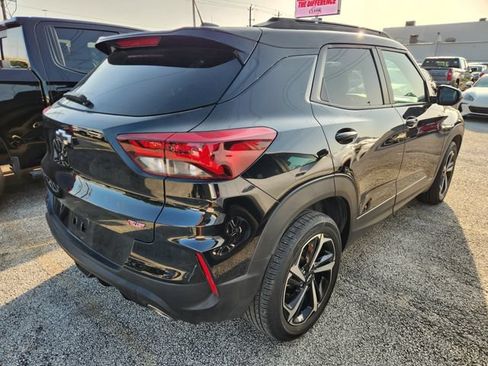 Used 2023 Chevrolet TrailBlazer RS w/ Convenience Package FWD image 5