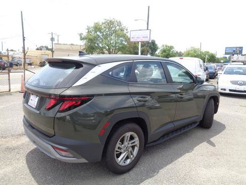 Used 2025 Hyundai Tucson SE FWD image 10