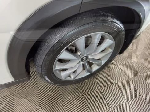 Used 2020 INFINITI QX50 Luxe w/ Cargo Package AWD/4WD image 18