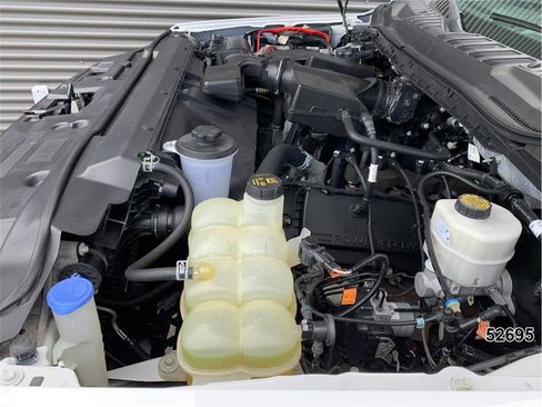 Used 2021 Ford F250 XL w/ Power Equipment Group AWD/4WD image 12