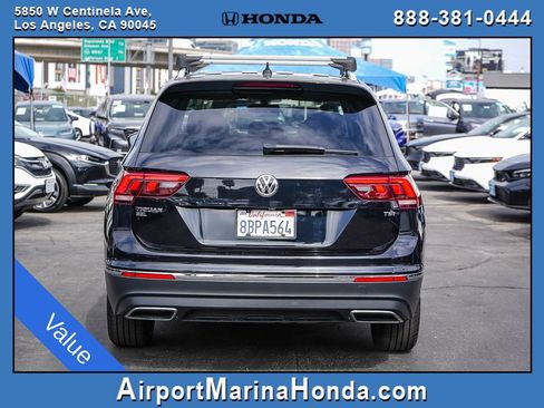Used 2018 Volkswagen Tiguan SEL FWD image 11