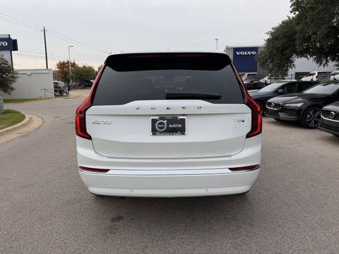 New 2026 Volvo XC90 T8 Plus image 5