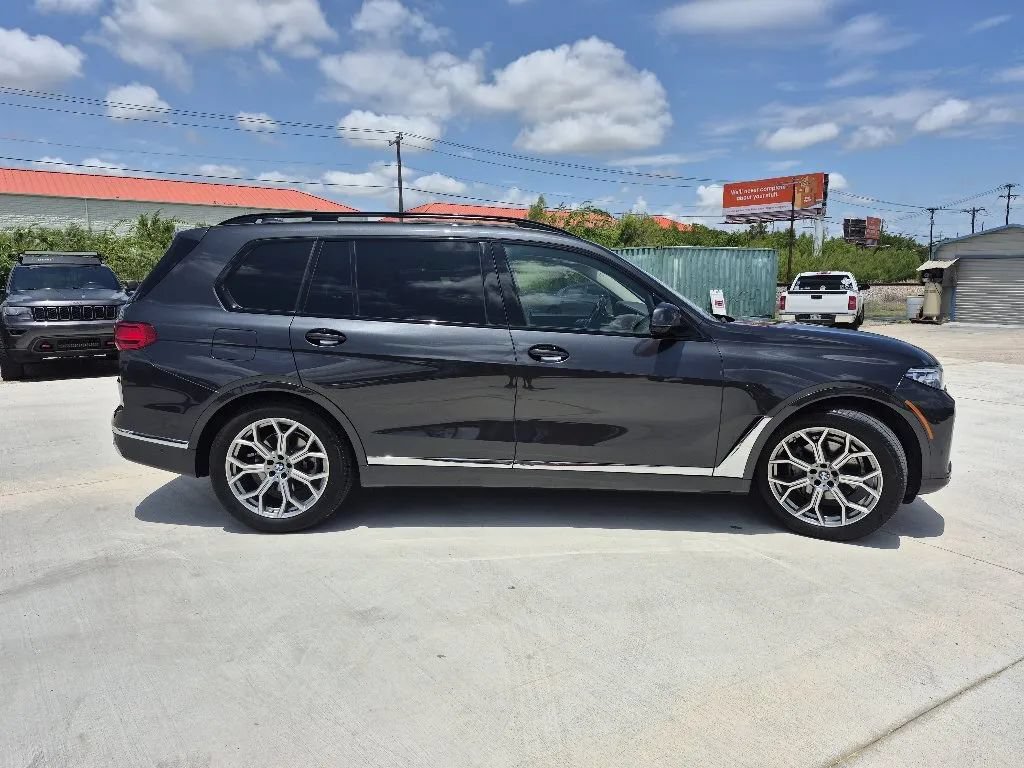 Used 2021 BMW X7 xDrive40i w/ Executive Package AWD/4WD image 5