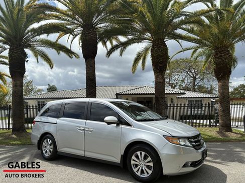 Used 2015 Honda Odyssey EX image 1