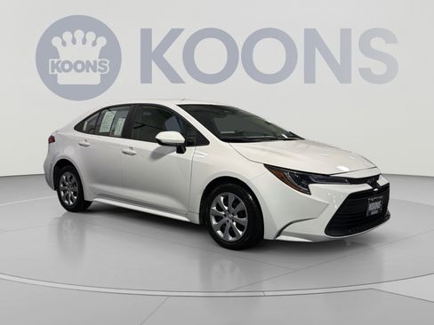 Used 2024 Toyota Corolla LE FWD image 10