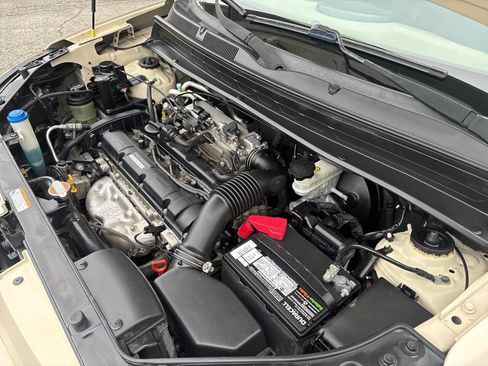 Used 2011 Kia Soul ! FWD image 31