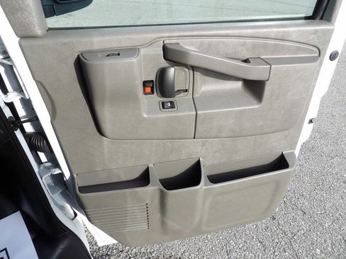 Used 2023 Chevrolet Express 3500 LS RWD image 35