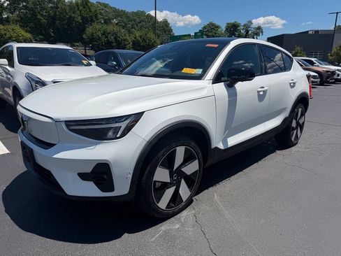 Used 2023 Volvo C40 P8 Recharge Ultimate AWD/4WD image 1