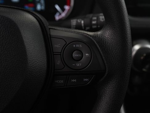 Used 2025 Toyota RAV4 XLE image 19