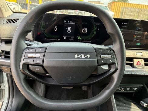 Used 2026 Kia K4 FWD image 22
