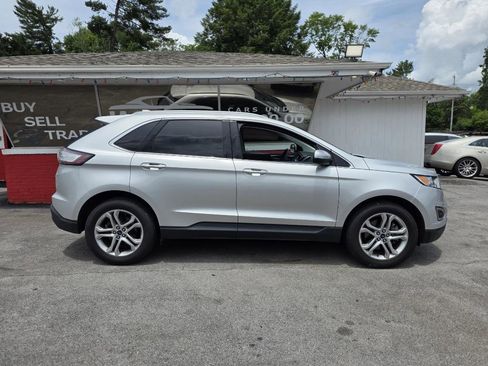 Used 2017 Ford Edge Titanium w/ Technology Package FWD image 6
