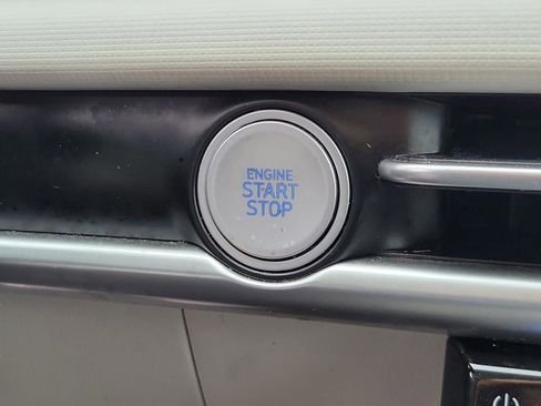 Certified 2025 Hyundai Tucson SEL image 30