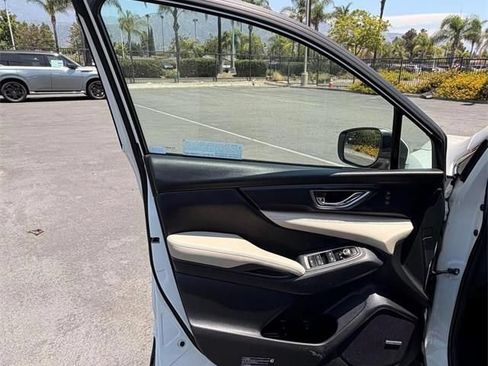 Used 2020 Subaru Ascent Limited w/ Technology Package AWD/4WD image 9